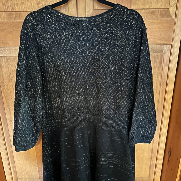 Lane Bryant 26/28 Black & Gold Metallic Knit Faux Wrap Surplice Sweater Dress - Picture 3 of 4